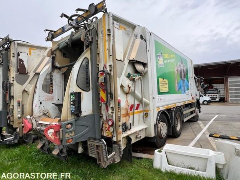 BENNE A ORDURES MENAGERES RENAULT - Garbage truck: picture 3 BENNE A ORDURES MENAGERES RENAULT - Garbage truck: picture 3