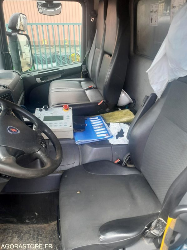 BOM 26T SCANIA GNC (6071-66ICAM571X) - Garbage truck: picture 2 BOM 26T SCANIA GNC (6071-66ICAM571X) - Garbage truck: picture 2