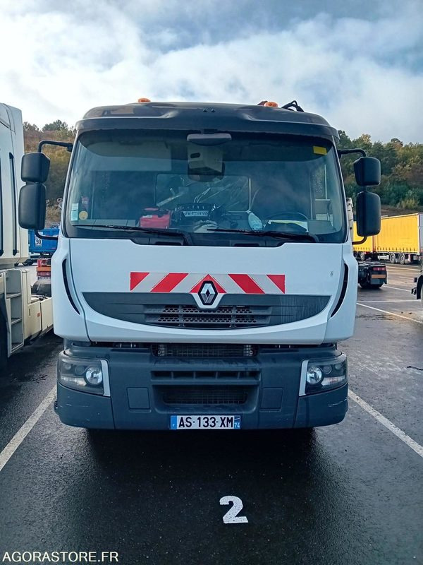 Benne ordure ménagère grue - RENAULT - Garbage truck: picture 4 Benne ordure ménagère grue - RENAULT - Garbage truck: picture 4