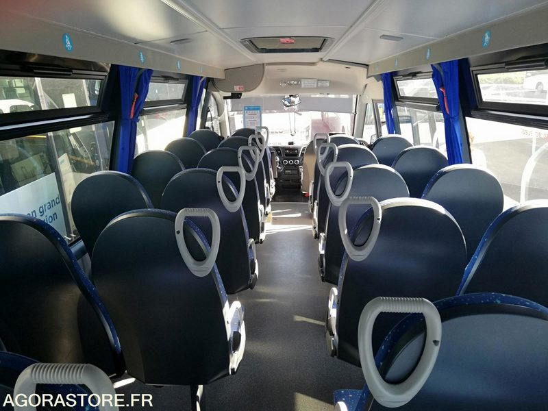 Bus Iveco UNVI 70C17 - 2017 - 120 000 km - School bus: picture 4 Bus Iveco UNVI 70C17 - 2017 - 120 000 km - School bus: picture 4