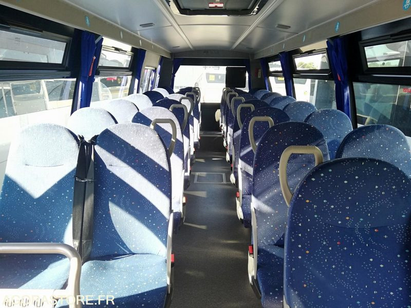 Bus Iveco UNVI 70C17 - 2017 - 120 000 km - School bus: picture 5 Bus Iveco UNVI 70C17 - 2017 - 120 000 km - School bus: picture 5
