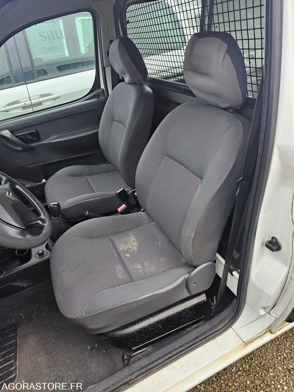 CITROEN BERLINGO - 2010 - 221150KM - BE642VQ - Small van: picture 5 CITROEN BERLINGO - 2010 - 221150KM - BE642VQ - Small van: picture 5