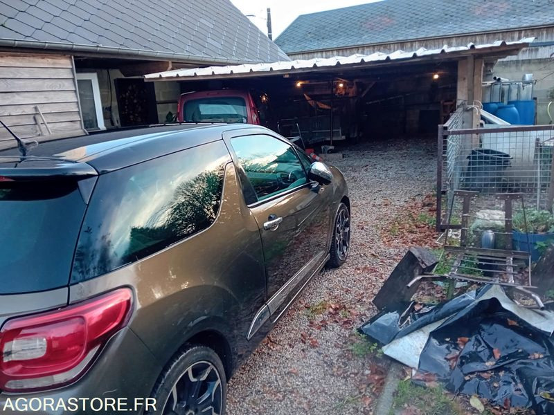 CITROEN DS3 - Car: picture 3 CITROEN DS3 - Car: picture 3