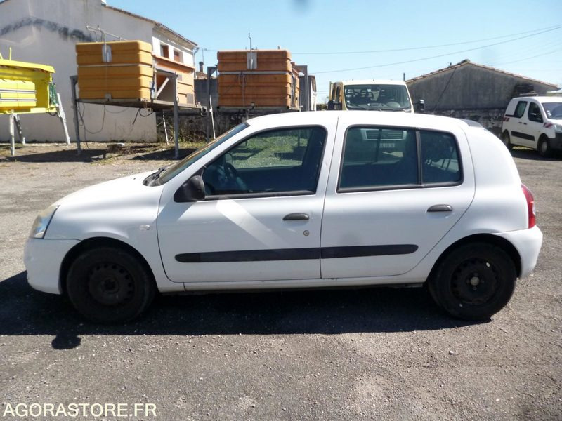 CLIO 2 ESSENCE - Car: picture 2 CLIO 2 ESSENCE - Car: picture 2