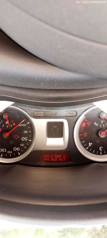 CLIO DYNAMIQUE 1.5 DCI 85 AB-211-NF N°30 - Car: picture 4 CLIO DYNAMIQUE 1.5 DCI 85 AB-211-NF N°30 - Car: picture 4
