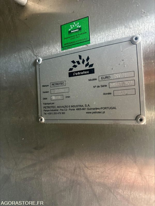 CONTAINER AVEC CUVE DE 40 000L & SYSTEME DE DISTRIBUTION CARBURANT - 2015 - Tool/ Equipment: picture 4 CONTAINER AVEC CUVE DE 40 000L & SYSTEME DE DISTRIBUTION CARBURANT - 2015 - Tool/ Equipment: picture 4