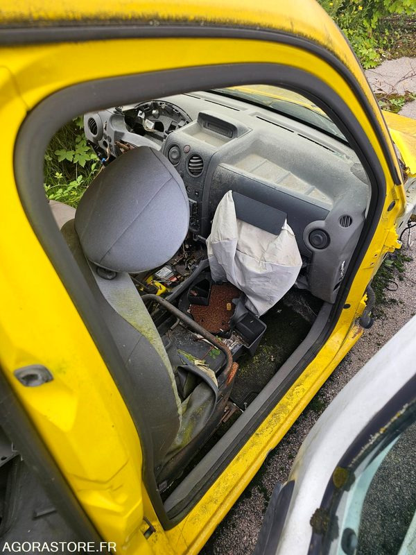 Car Citroën Berlingo - 2005 - 292252km - 2385XY76: picture 13
