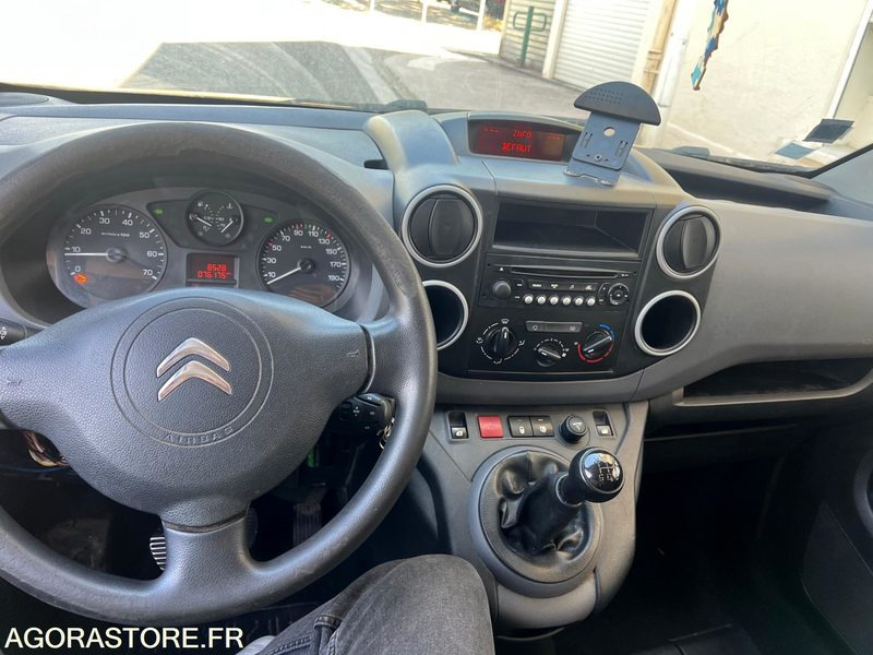 Citroen berlingo - 2016 - 76000km - Car: picture 2 Citroen berlingo - 2016 - 76000km - Car: picture 2