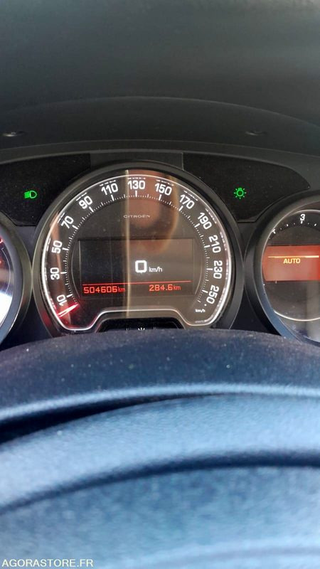 Citroën c5 hdi année 2013 504000km - Car: picture 5 Citroën c5 hdi année 2013 504000km - Car: picture 5