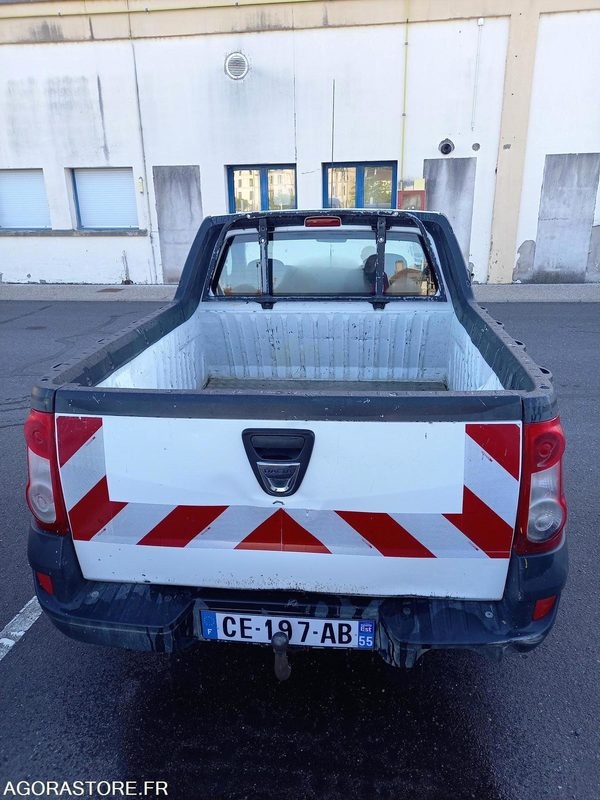 DACIA LOGAN PICK UP 2 PLACES - Car: picture 5 DACIA LOGAN PICK UP 2 PLACES - Car: picture 5