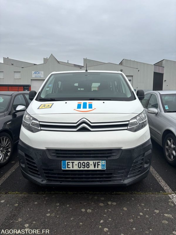 ET-098-VF - Roulant - CITROEN JUMPY SPACE TOURER - VP - 222 059 Kms - Minibus, Passenger van: picture 4 ET-098-VF - Roulant - CITROEN JUMPY SPACE TOURER - VP - 222 059 Kms - Minibus, Passenger van: picture 4
