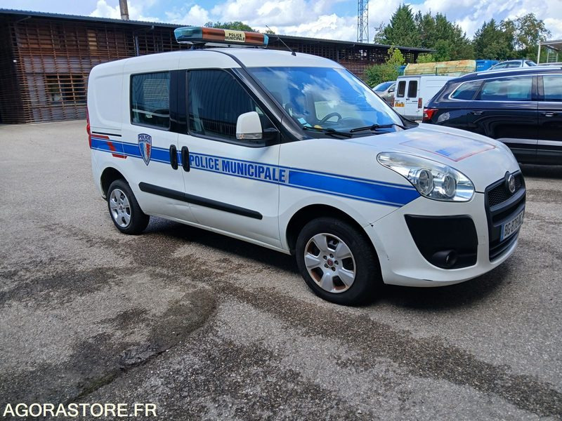 FIAT DOBLO C.1.3MTJ - Small van: picture 2 FIAT DOBLO C.1.3MTJ - Small van: picture 2