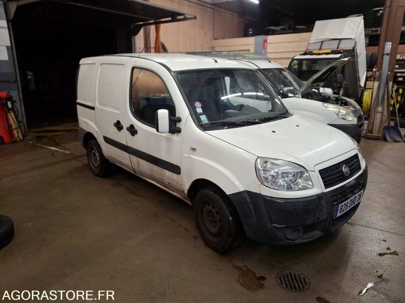 FIAT DOBLO CARGO 2 - Small van: picture 2 FIAT DOBLO CARGO 2 - Small van: picture 2