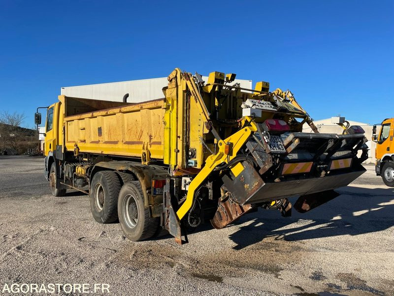 FINISSEUR D’INTERVENTION RAPIDE - DAF - FIR 3000 - 2003 / 335000 KM - Asphalt paver: picture 2 FINISSEUR D’INTERVENTION RAPIDE - DAF - FIR 3000 - 2003 / 335000 KM - Asphalt paver: picture 2