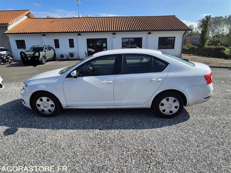 FJ-454-NP - Roulant - SKODA OCTAVIA - VP - 356 670 Kms - Car: picture 2 FJ-454-NP - Roulant - SKODA OCTAVIA - VP - 356 670 Kms - Car: picture 2