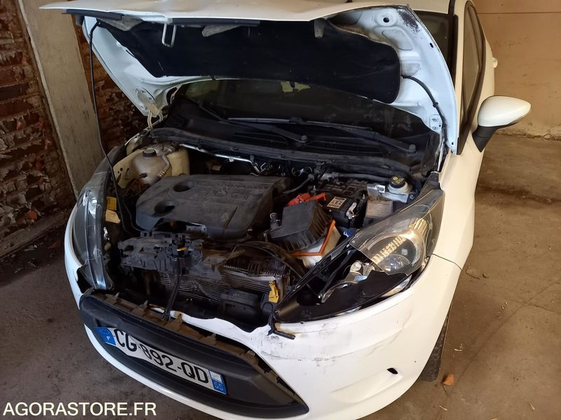 FORD FIESTA TDCI 70 FAP TREND ACCIDENTEE - Car: picture 2 FORD FIESTA TDCI 70 FAP TREND ACCIDENTEE - Car: picture 2