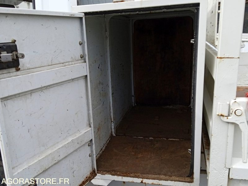 FORD TRANSIT BENNE ET COFFRE - 115cv BV Méca - Année 2008 - 147000kms - Tipper van: picture 5 FORD TRANSIT BENNE ET COFFRE - 115cv BV Méca - Année 2008 - 147000kms - Tipper van: picture 5