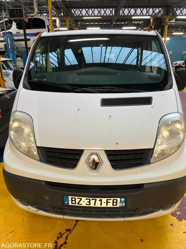 GDF RENAULT TRAFIC 9 PLS BZ-371-FB - Minibus, Passenger van: picture 2 GDF RENAULT TRAFIC 9 PLS BZ-371-FB - Minibus, Passenger van: picture 2
