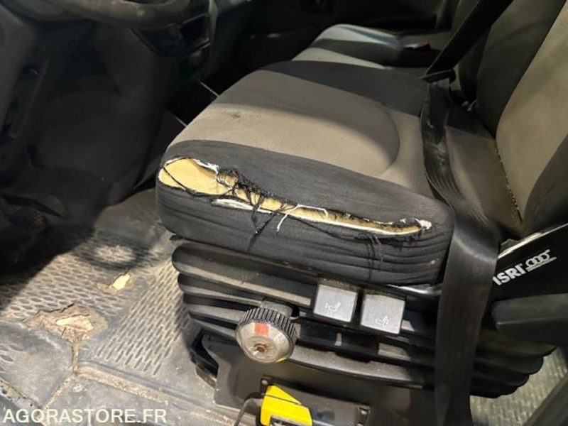 IVECO 2012 - 189000kms - Panel van: picture 4 IVECO 2012 - 189000kms - Panel van: picture 4