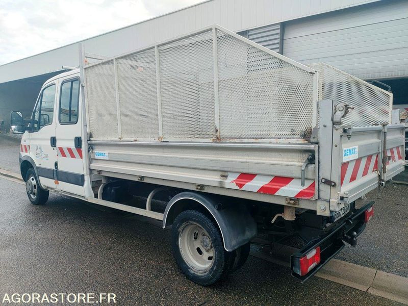 IVECO 35C12D - Panel van: picture 5 IVECO 35C12D - Panel van: picture 5