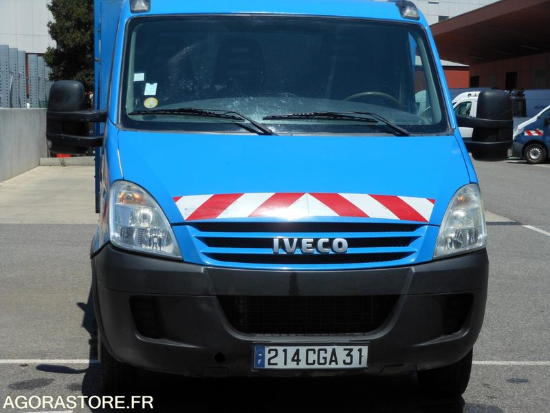 Iveco Daily 35C15 3.0 litres 146cv tri benne - Tipper van: picture 2 Iveco Daily 35C15 3.0 litres 146cv tri benne - Tipper van: picture 2