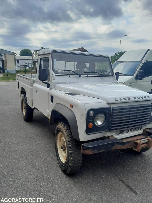LAND ROVER DEFENDER 110 - 2012 - 81370KM - SUV: picture 2 LAND ROVER DEFENDER 110 - 2012 - 81370KM - SUV: picture 2