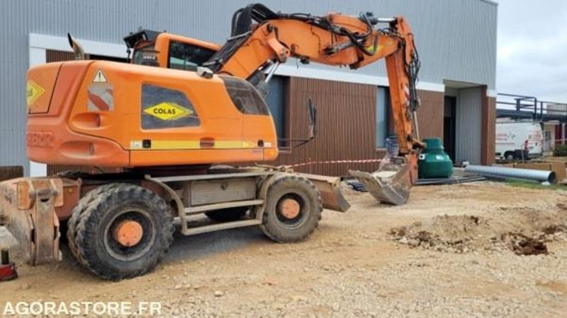 Liebherr A918 COMPACT - 2014 / 15000 HEURES - Excavator: picture 4 Liebherr A918 COMPACT - 2014 / 15000 HEURES - Excavator: picture 4