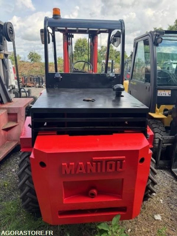 MANITOU - MC30N - FRONTAL DIESEL TOUT TERRAIN - 1994 - Diesel forklift: picture 2 MANITOU - MC30N - FRONTAL DIESEL TOUT TERRAIN - 1994 - Diesel forklift: picture 2