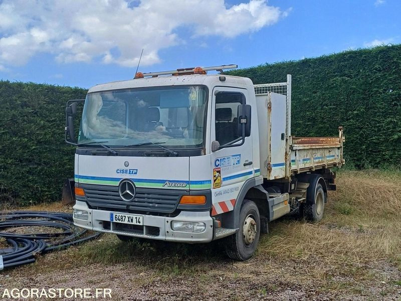 MERCEDES - ATEGO B 918 BENNE AVEC COFFRE - 2002 / 321065KMS (09/2019) - 6487XW14 - Tipper: picture 2 MERCEDES - ATEGO B 918 BENNE AVEC COFFRE - 2002 / 321065KMS (09/2019) - 6487XW14 - Tipper: picture 2