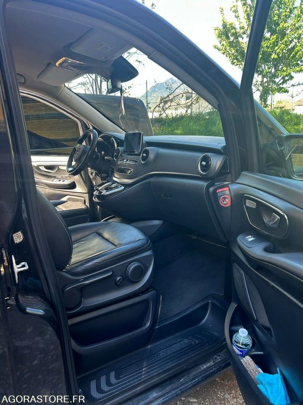 MERCEDES-BENZ CLASS V 250 4 MATIC - 440 000 kms - 2015 - Car: picture 4 MERCEDES-BENZ CLASS V 250 4 MATIC - 440 000 kms - 2015 - Car: picture 4
