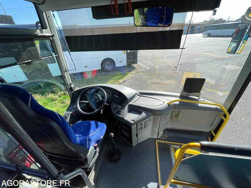 MERCEDES INTOURO M12,98m N°083213 - Minibus, Passenger van: picture 5 MERCEDES INTOURO M12,98m N°083213 - Minibus, Passenger van: picture 5