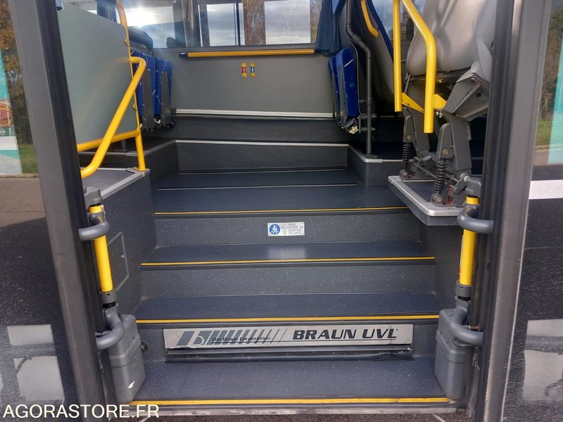 MERCEDES INTOURO N°083146 - School bus: picture 3 MERCEDES INTOURO N°083146 - School bus: picture 3