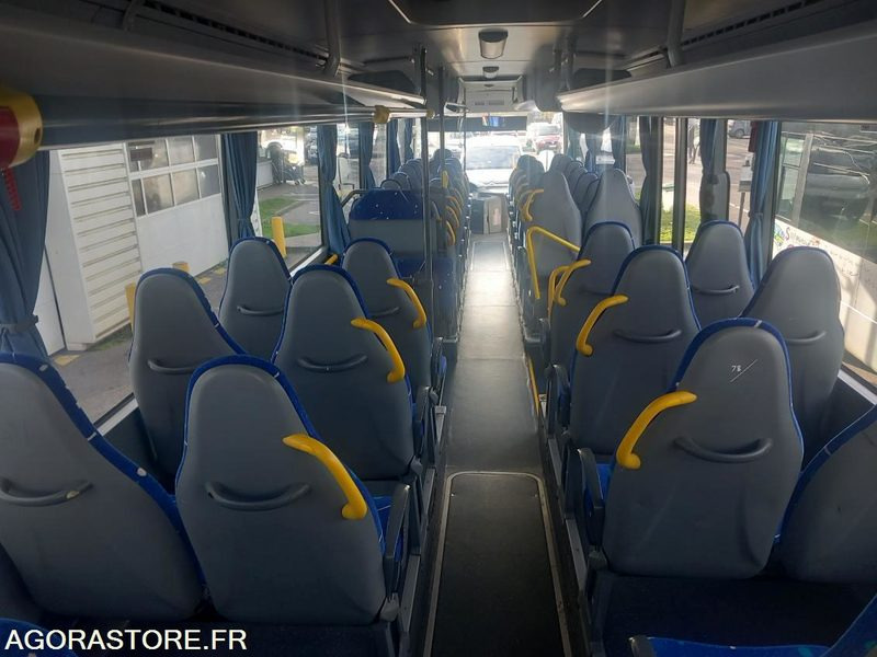 MERCEDES INTOURO N°083146 - School bus: picture 5 MERCEDES INTOURO N°083146 - School bus: picture 5