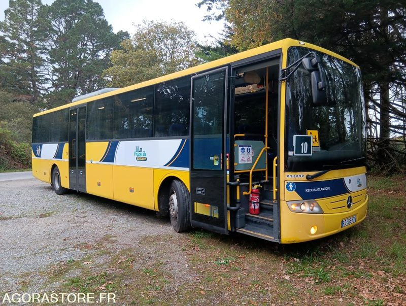 MERCEDES INTOURO N°093092 - School bus: picture 1 MERCEDES INTOURO N°093092 - School bus: picture 1