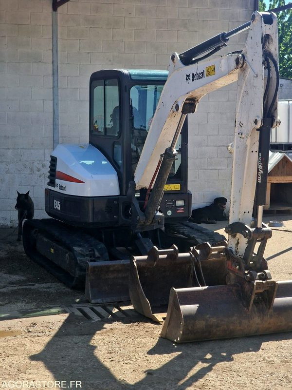 MINI PELLE SUR CHENILLE CAOUTCHOUC BOBCAT 5T E45 AVEC 3 GODETS - Mini excavator: picture 2 MINI PELLE SUR CHENILLE CAOUTCHOUC BOBCAT 5T E45 AVEC 3 GODETS - Mini excavator: picture 2