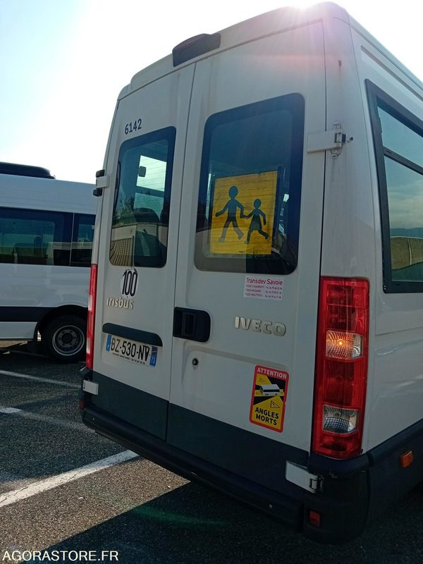 MINICARS IVECO DAILY N°12446 MEC 2011 131000KM BZ-530-NV - Minibus, Passenger van: picture 2 MINICARS IVECO DAILY N°12446 MEC 2011 131000KM BZ-530-NV - Minibus, Passenger van: picture 2