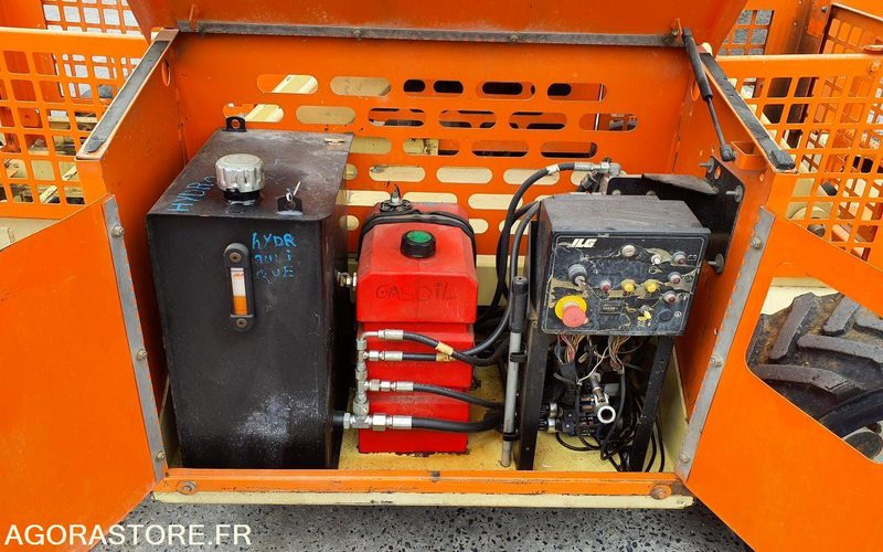 Aerial platform Nacelle DIESEL JLG 260MRT: picture 8