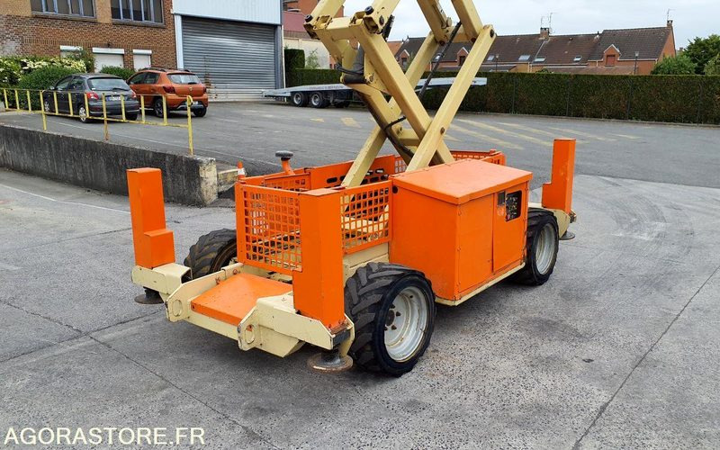 Aerial platform Nacelle DIESEL JLG 260MRT: picture 16