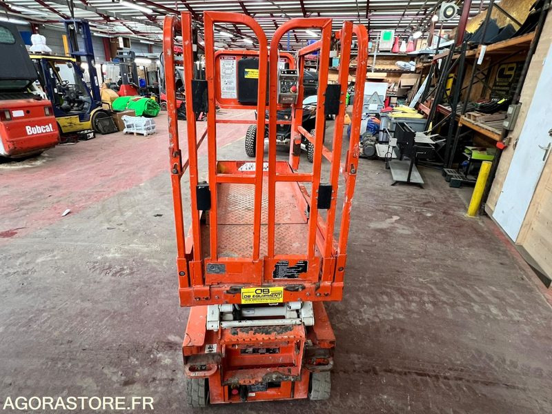 Nacelle ciseaux 6,5M électrique SNORKEL S3215E - 2016 - 840 heures - Scissor lift: picture 4 Nacelle ciseaux 6,5M électrique SNORKEL S3215E - 2016 - 840 heures - Scissor lift: picture 4