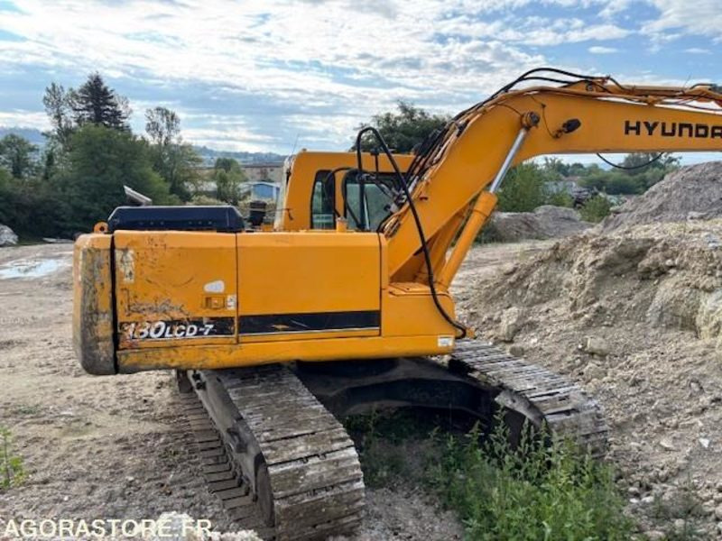 PELLE A CHENILLES HYUNDAI ROBEX 180LCD-7 2004 3500 HEURES - Excavator: picture 3 PELLE A CHENILLES HYUNDAI ROBEX 180LCD-7 2004 3500 HEURES - Excavator: picture 3