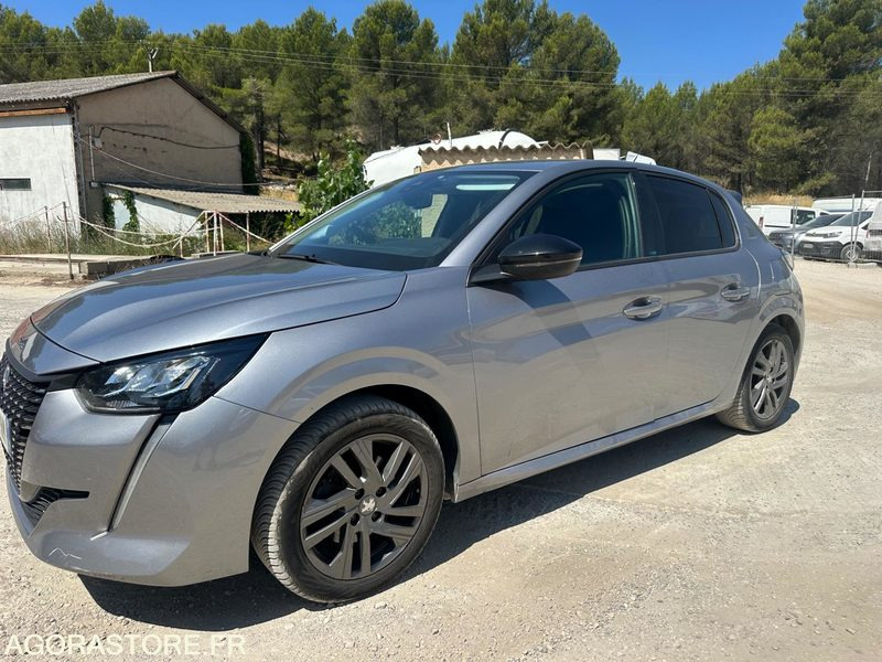 PEUGEOT 208 II Boite auto 107000kms 2022 - Car: picture 3 PEUGEOT 208 II Boite auto 107000kms 2022 - Car: picture 3
