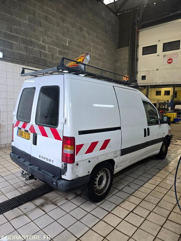 PEUGEOT EXPERT - Small van: picture 1 PEUGEOT EXPERT - Small van: picture 1