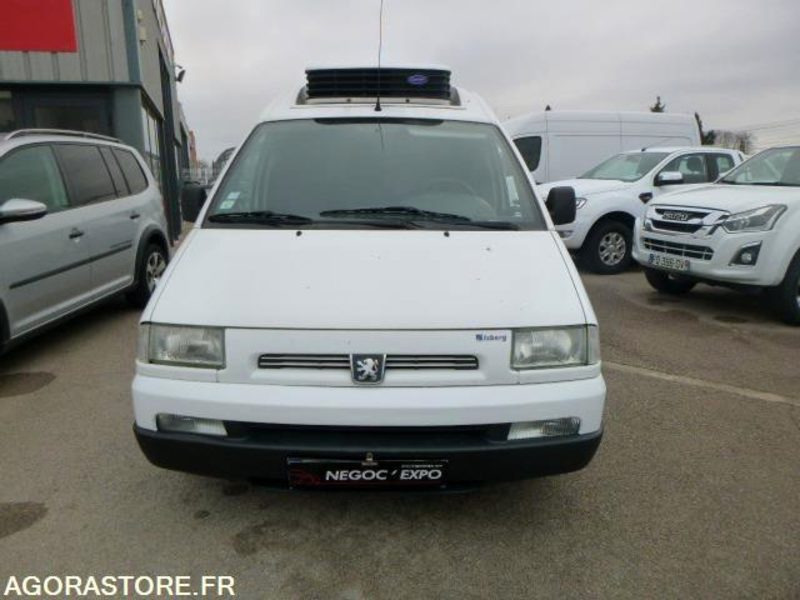 Small van PEUGEOT expert frigorifique - 2003 - 96 210km - BON ETAT: picture 9