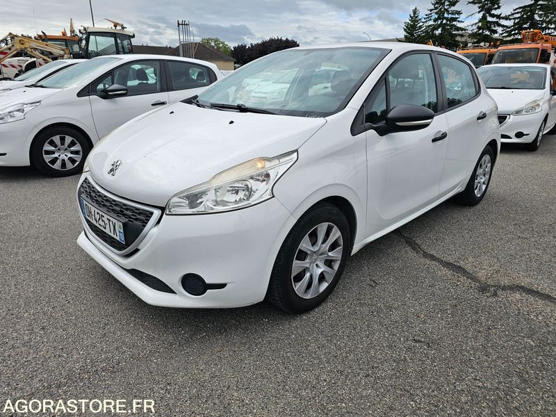 Peugeot 208 - 2014 - 134673km - DH425TX - Car: picture 1 Peugeot 208 - 2014 - 134673km - DH425TX - Car: picture 1