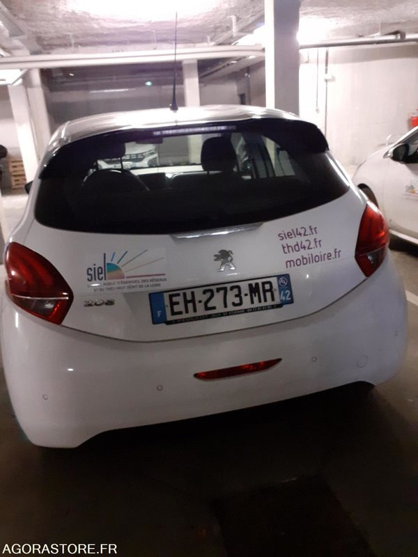 Peugeot 208 - 2016 - 225495 kms - Car: picture 1 Peugeot 208 - 2016 - 225495 kms - Car: picture 1