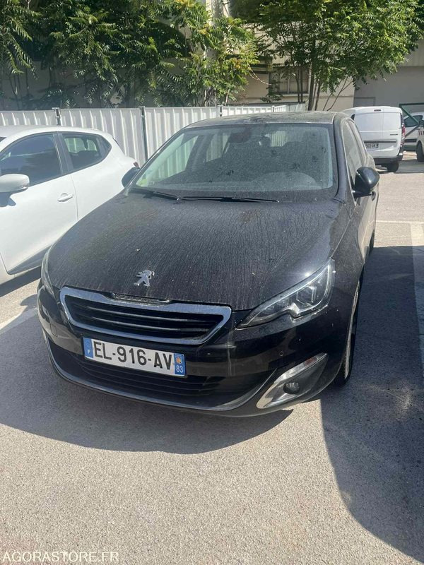 Peugeot 308 - 2017 - 228000kms - Car: picture 3 Peugeot 308 - 2017 - 228000kms - Car: picture 3