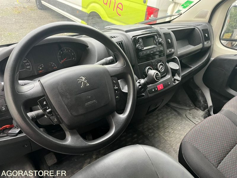 Peugeot Boxer 165CV L2H2 avec Hayon et Galerie - 2023 - 90000 Kms - Panel van: picture 4 Peugeot Boxer 165CV L2H2 avec Hayon et Galerie - 2023 - 90000 Kms - Panel van: picture 4