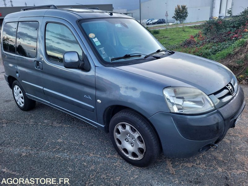 Peugeot partner 1.6hdi 90 ch - Car: picture 4 Peugeot partner 1.6hdi 90 ch - Car: picture 4