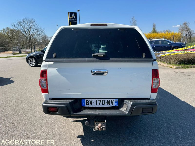Pick-up ISUZU Dmax - 2011 - 147 383km - Pickup truck: picture 4 Pick-up ISUZU Dmax - 2011 - 147 383km - Pickup truck: picture 4