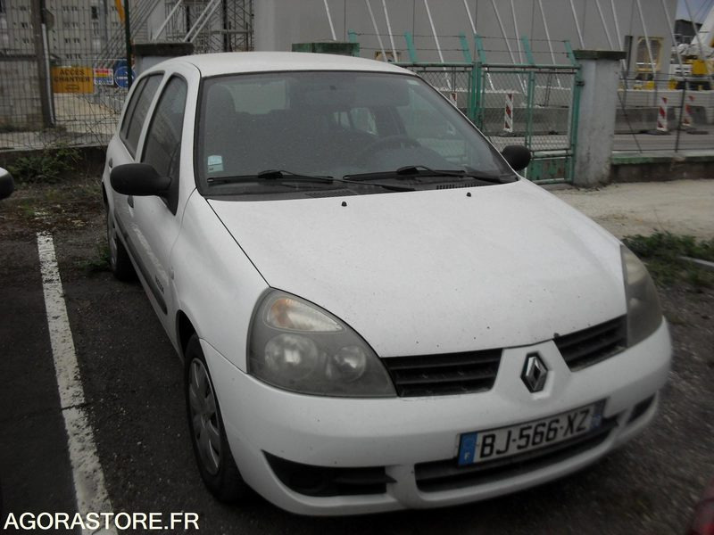 RENAULT CLIO 1.5 DCI 5 PORTES - Car: picture 1 RENAULT CLIO 1.5 DCI 5 PORTES - Car: picture 1
